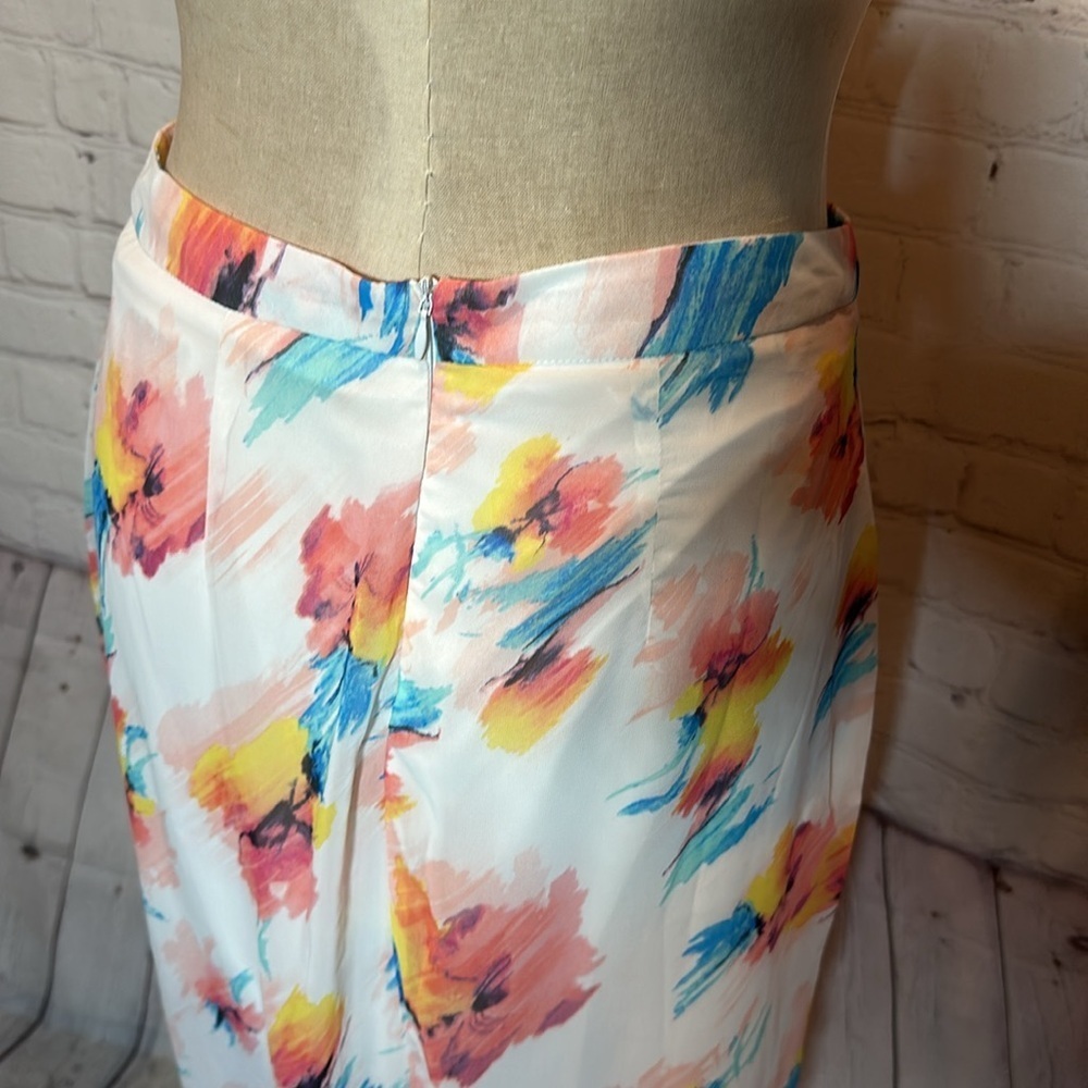 Lush Floral Hi-Low Maxi Skirt Medium Watercolor Print Side Slits White Multi - Picture 4 of 5
